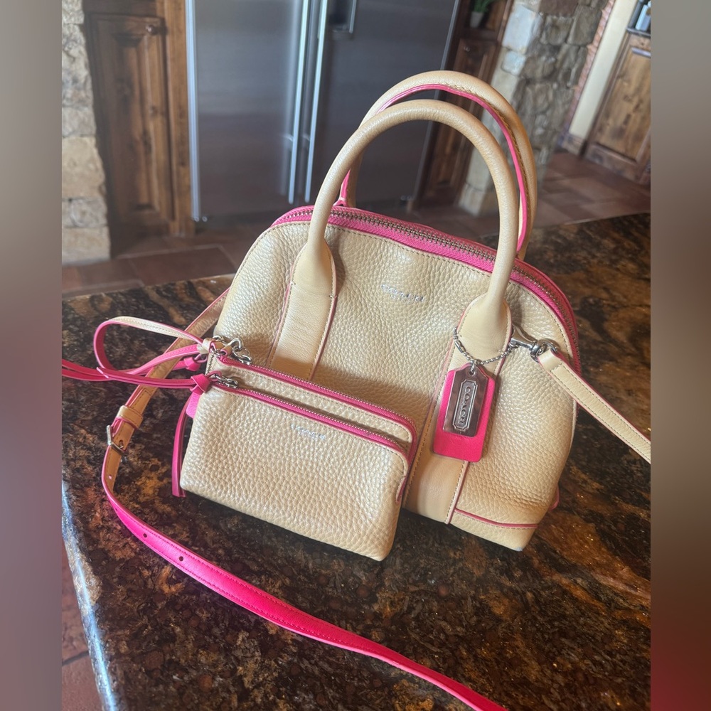 Vintage Coach leather purse and wallet